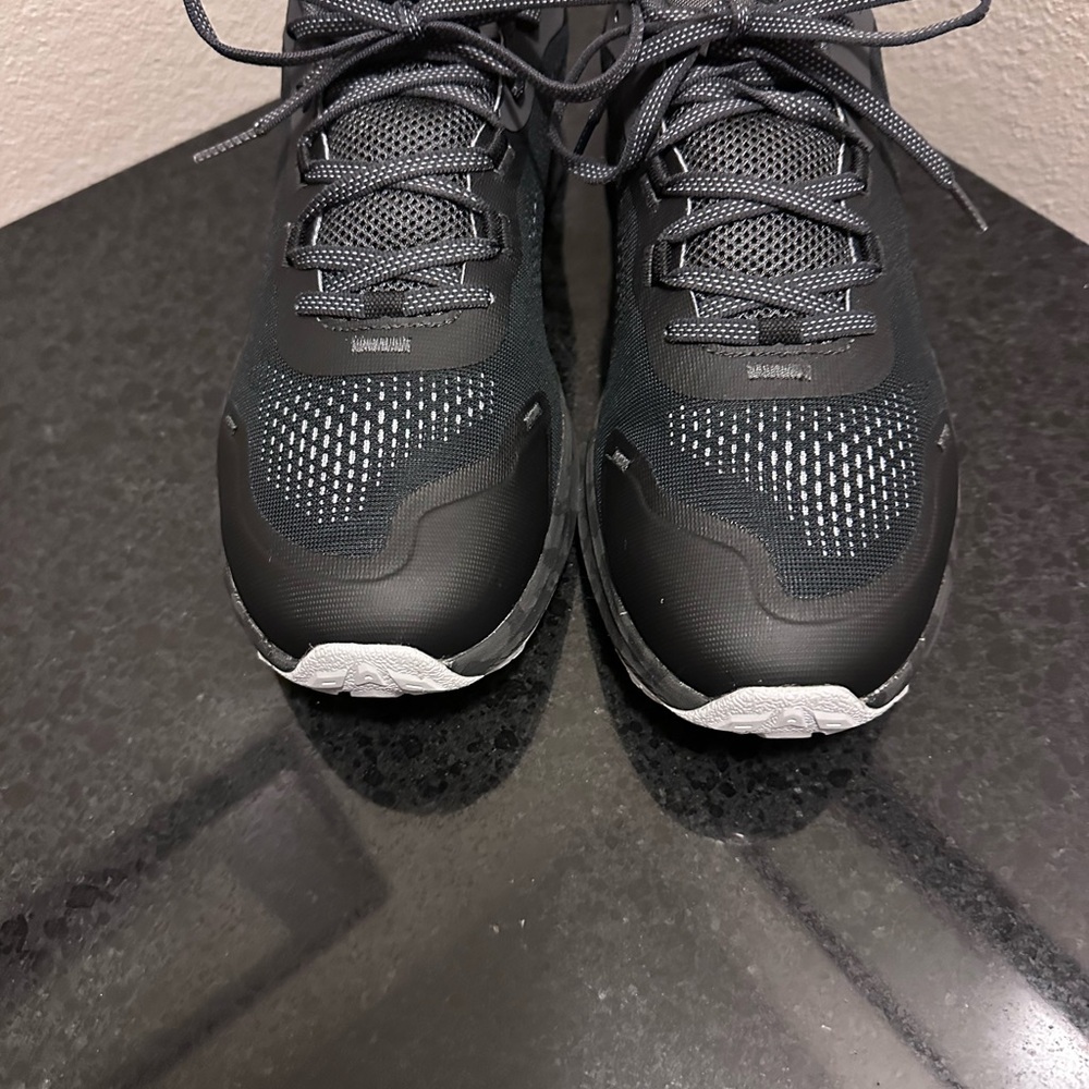 Under Armour Charged Bandit Trail 2 'Black Jet Grey' Sneakers Mens Size 11.5 - Picture 2 of 6